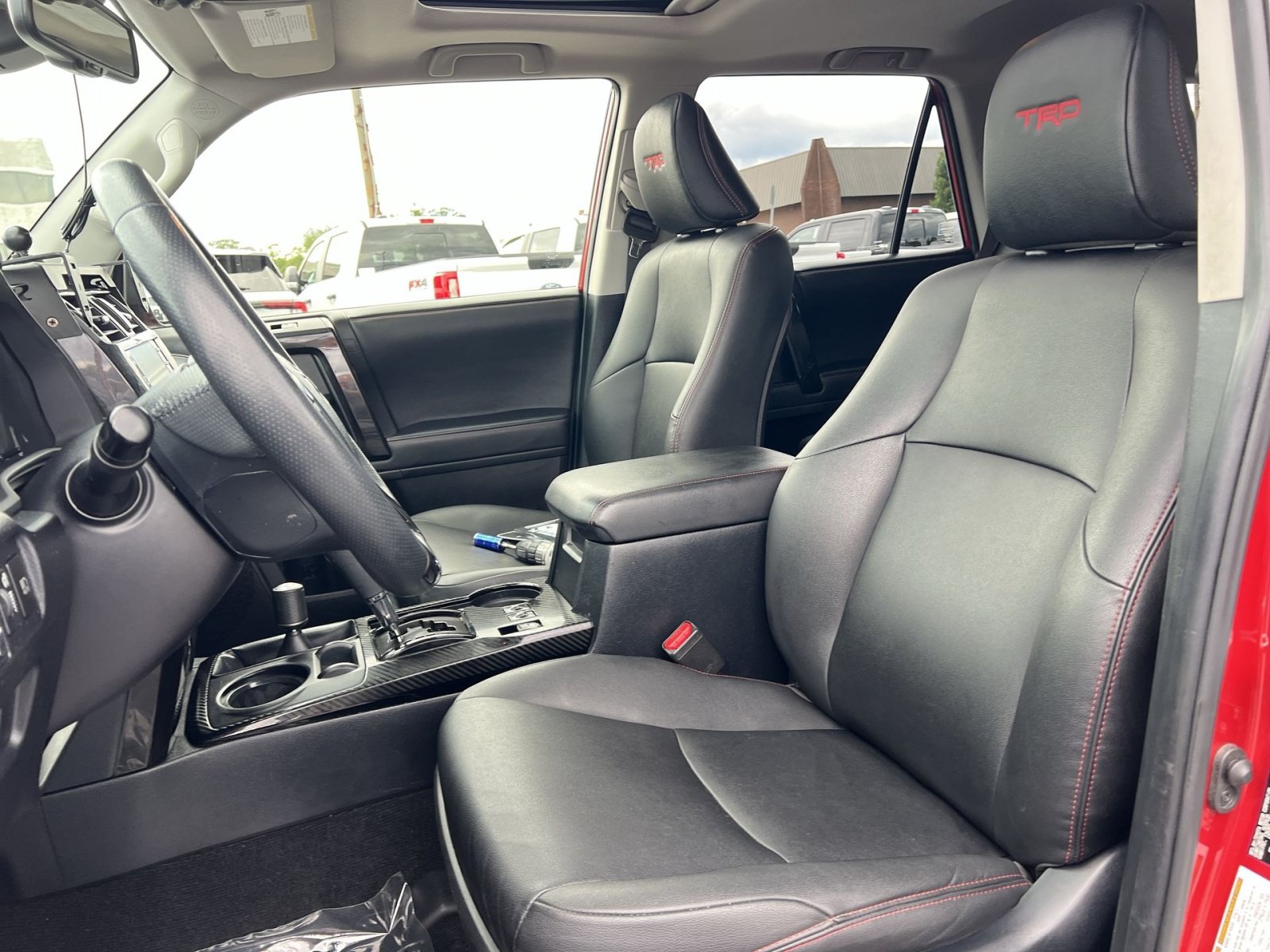 Used 2020 Toyota 4Runner Venture w/ Moonroof Package AWD/4WD image 13