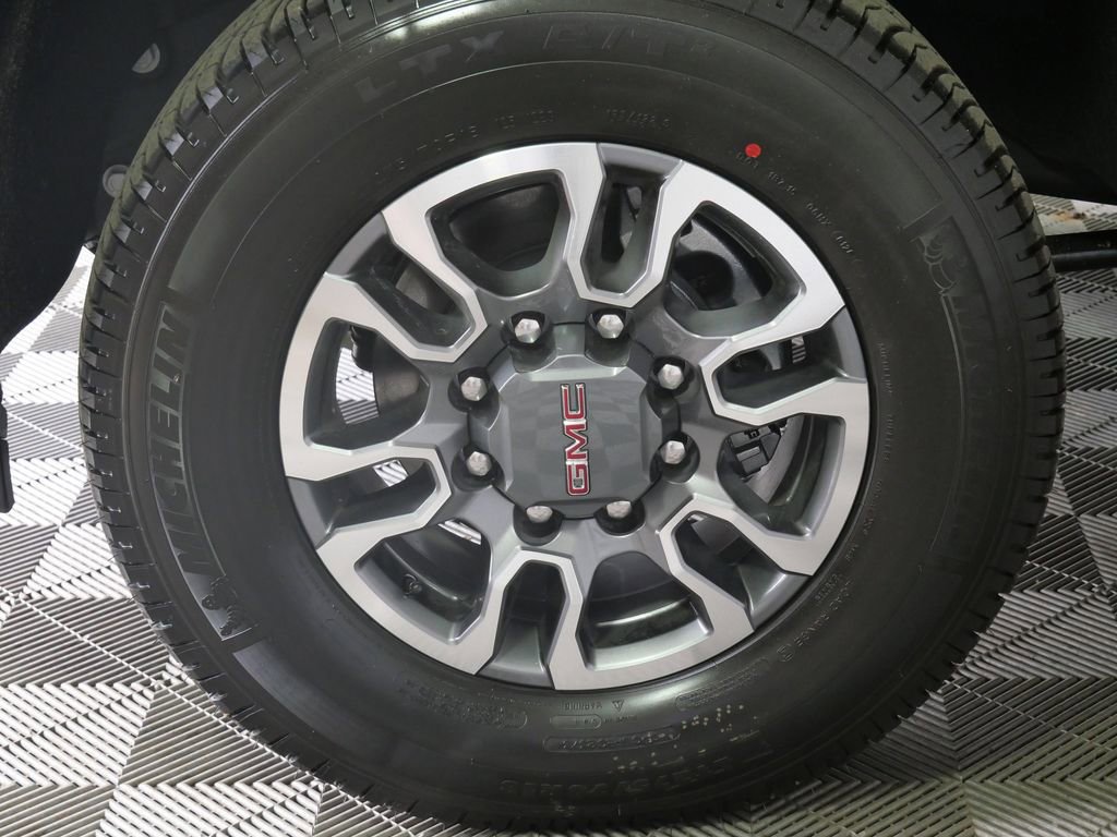 New 2026 GMC Sierra 3500 SLT w/ SLT Premium Package AWD/4WD image 9