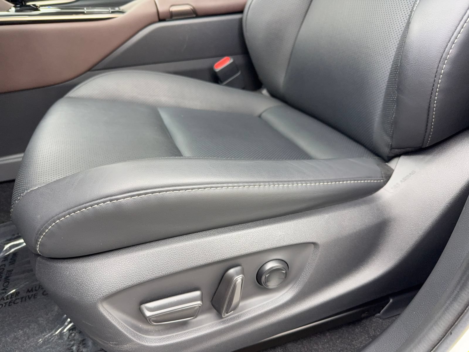 Used 2024 Toyota Crown AWD/4WD image 33