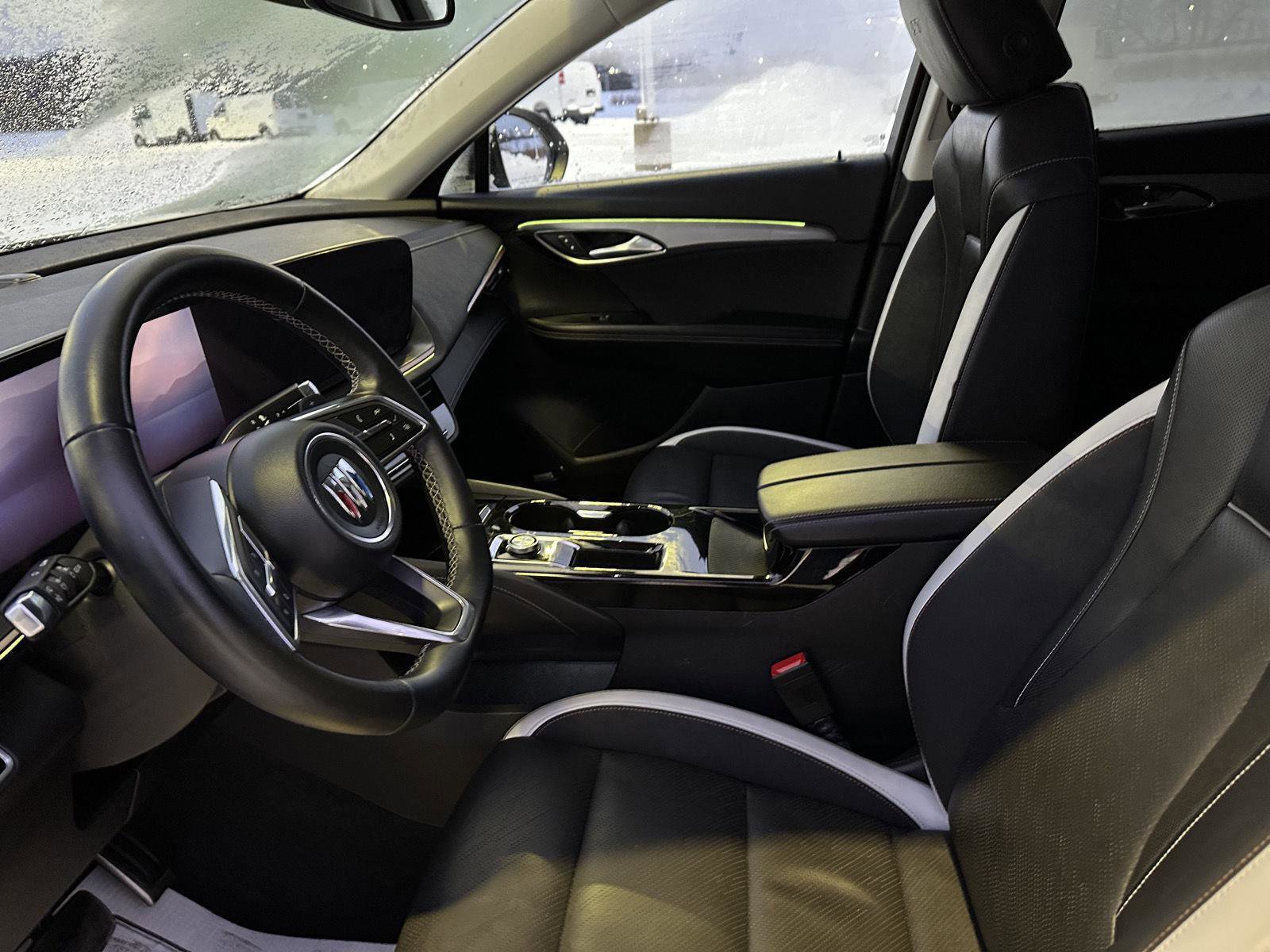 Used 2025 Buick Envision Sport Touring image 22