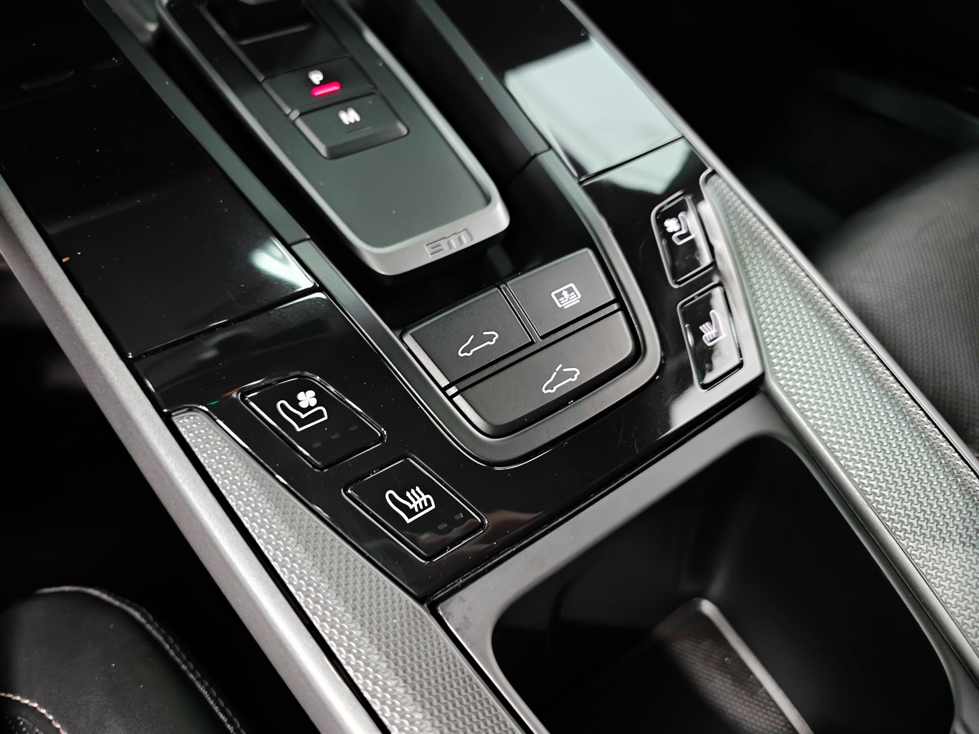 Used 2022 Porsche 911 Carrera 4S w/ Sport Package image 20