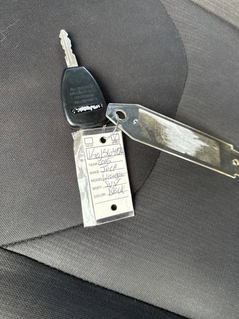 Used 2015 Jeep Wrangler Unlimited Sahara w/ Dual Top Group image 29