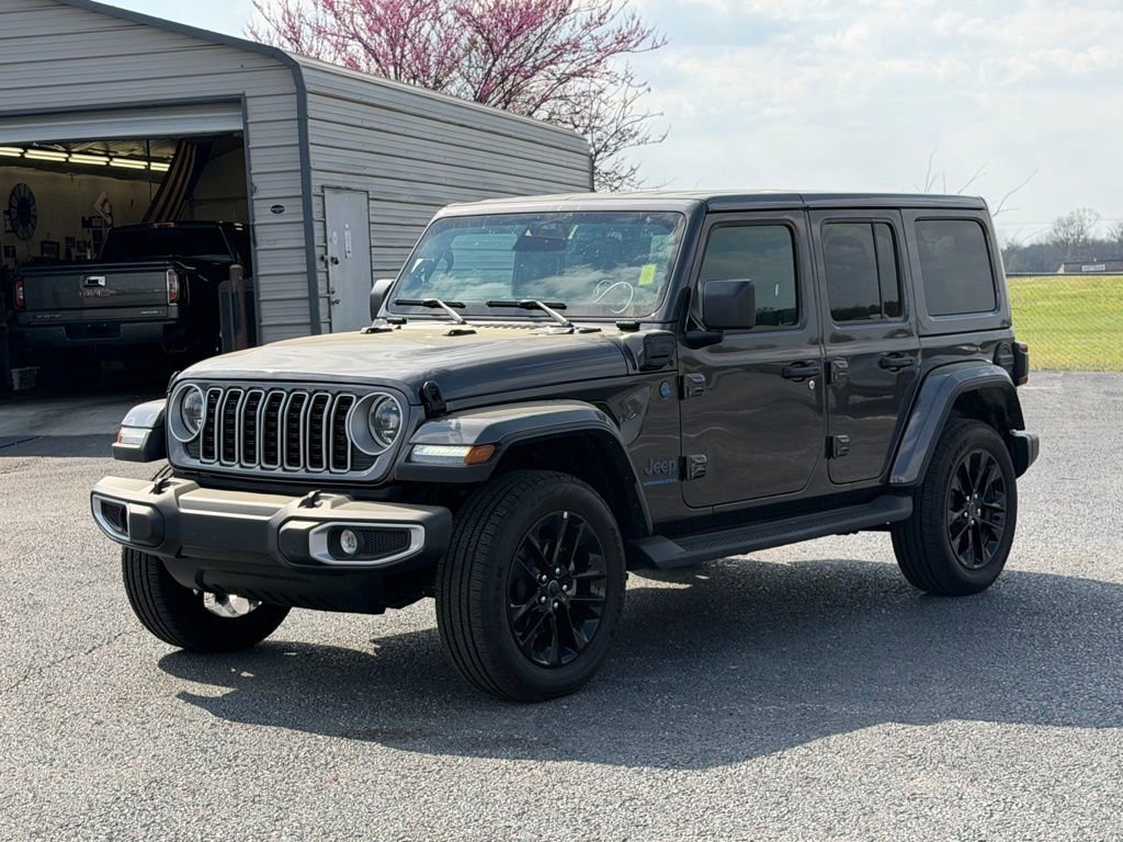 Used 2025 Jeep Wrangler Unlimited Sahara image 9