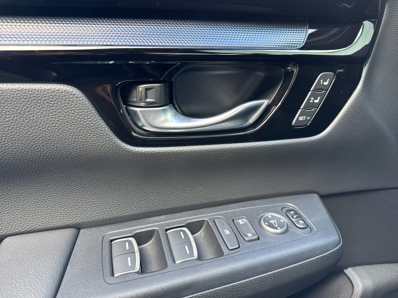 Used 2024 Honda CR-V Sport Touring image 11