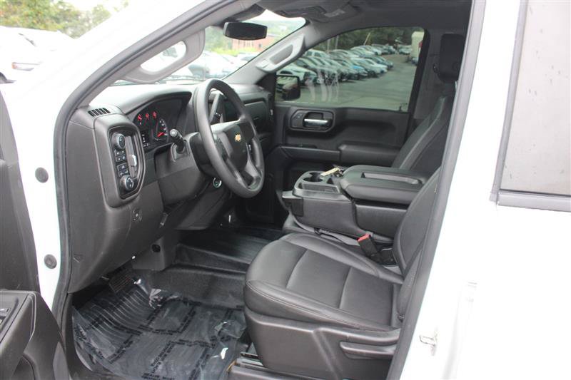 Used 2022 Chevrolet Silverado 1500 W/T w/ Trailering Package AWD/4WD image 9