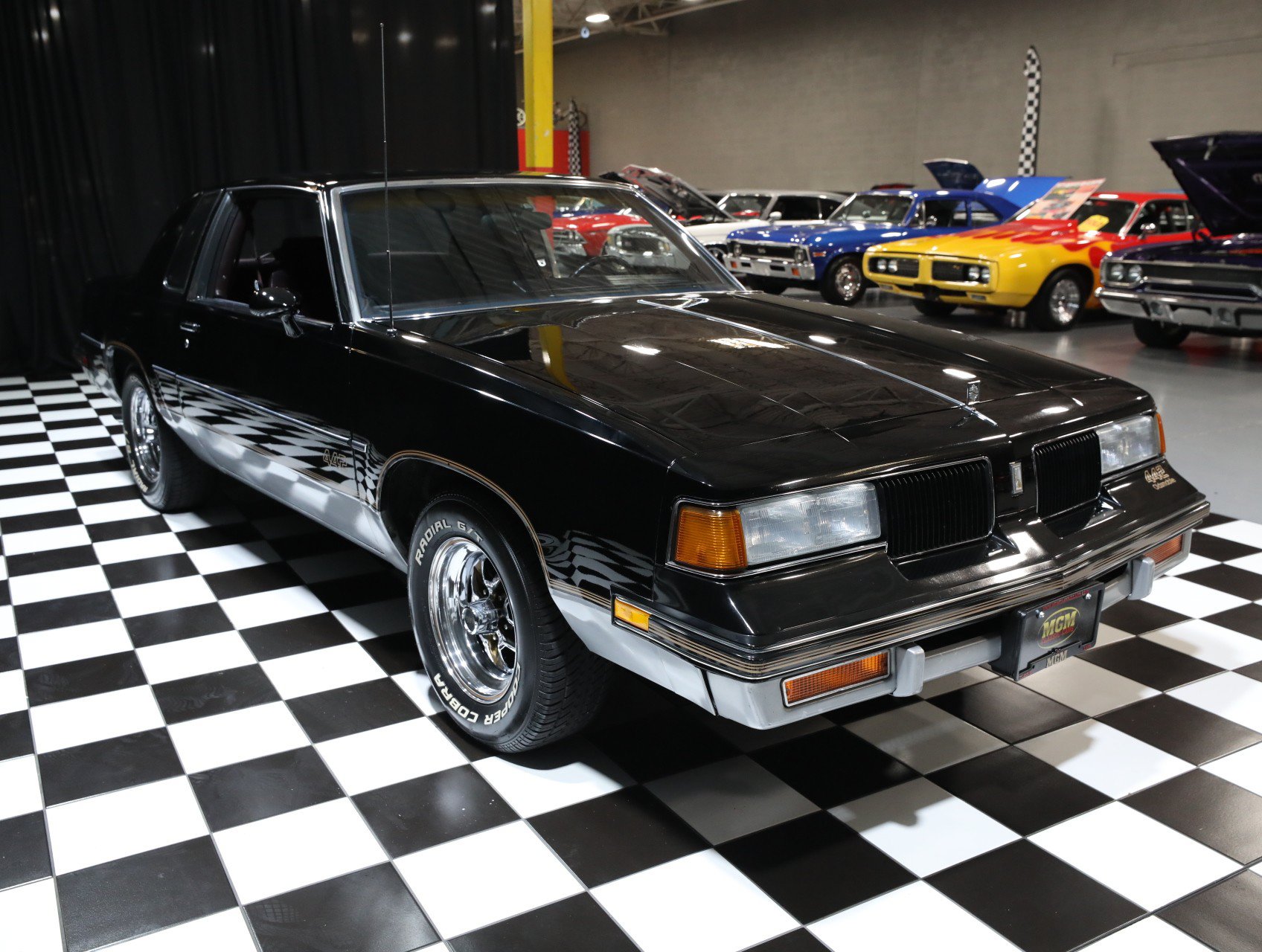 Used 1987 Oldsmobile Cutlass Supreme Salon RWD image 14