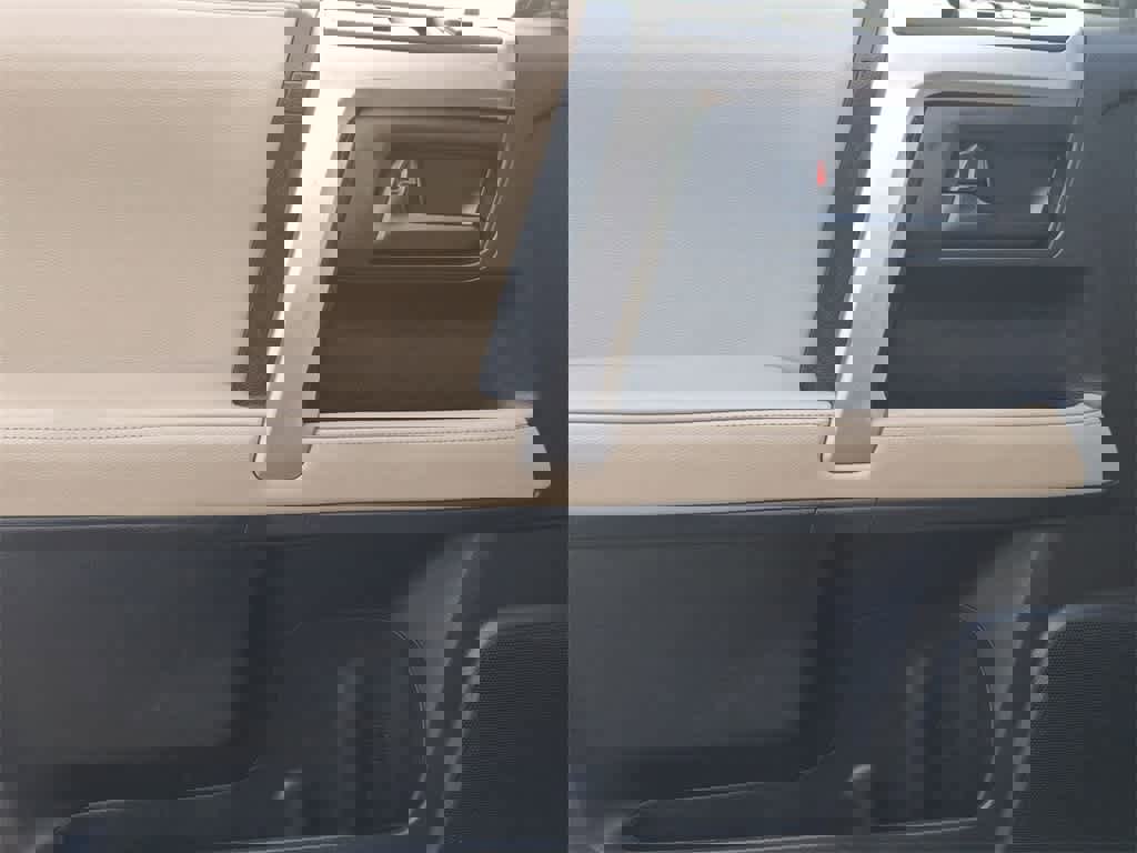 Used 2013 Toyota 4Runner SR5 image 16