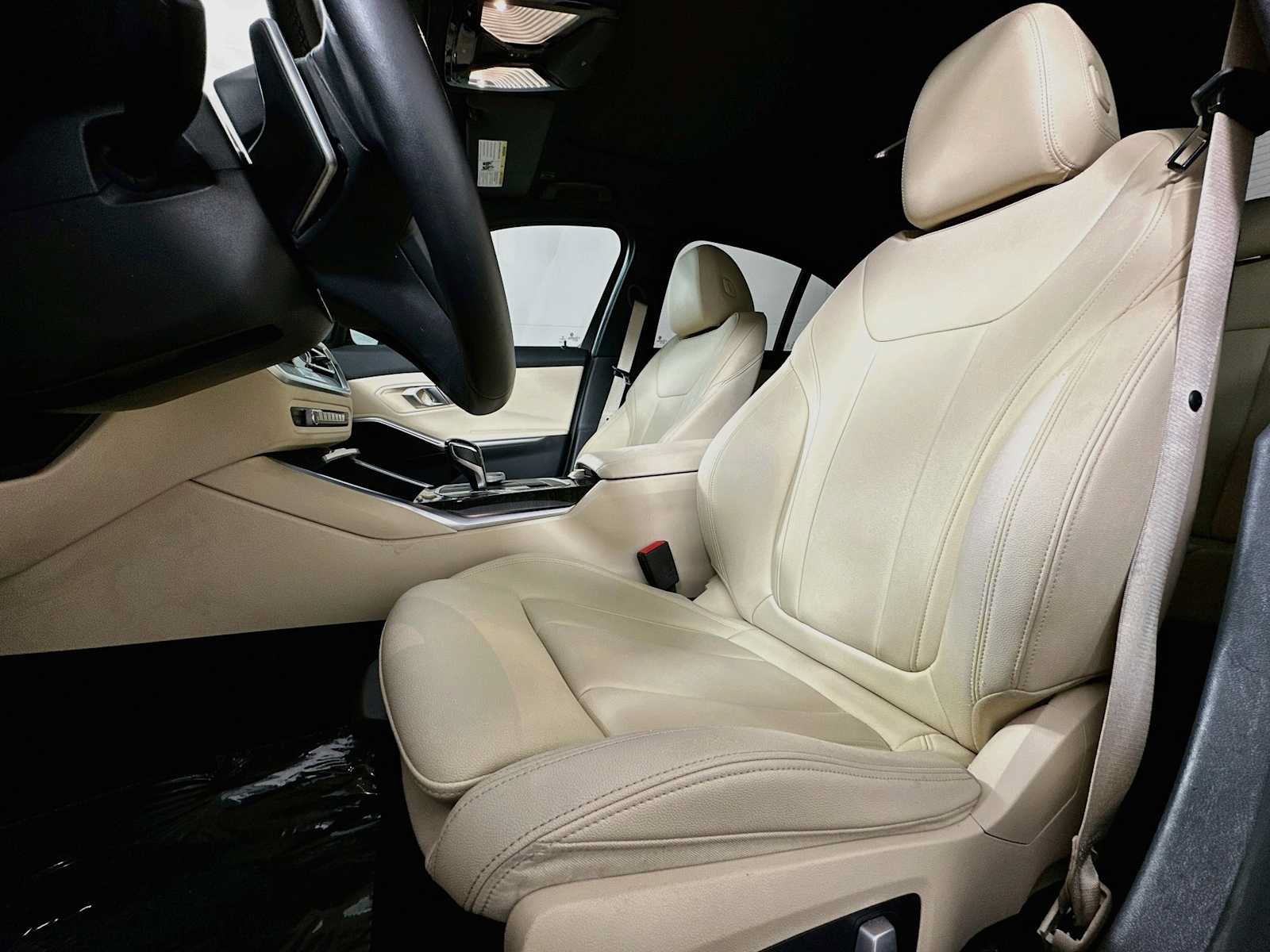 Used 2021 BMW 330e w/ Premium Package RWD image 19