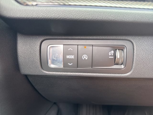 New 2026 Chevrolet Traverse High Country w/ LPO, Floor Liner Package FWD image 5