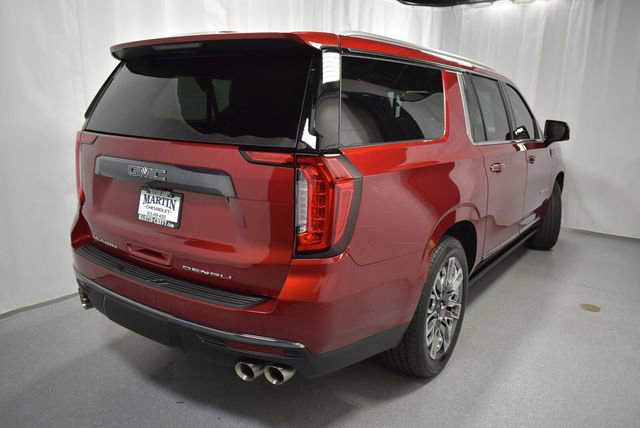 Used 2024 GMC Yukon XL Denali Ultimate AWD/4WD image 5