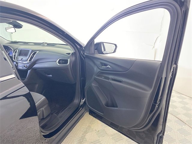 Used 2023 Chevrolet Equinox LT image 37