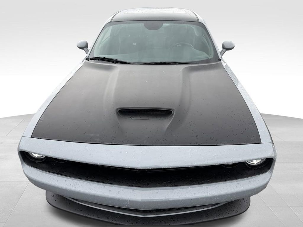 Used 2022 Dodge Challenger R/T w/ T/A Package image 12