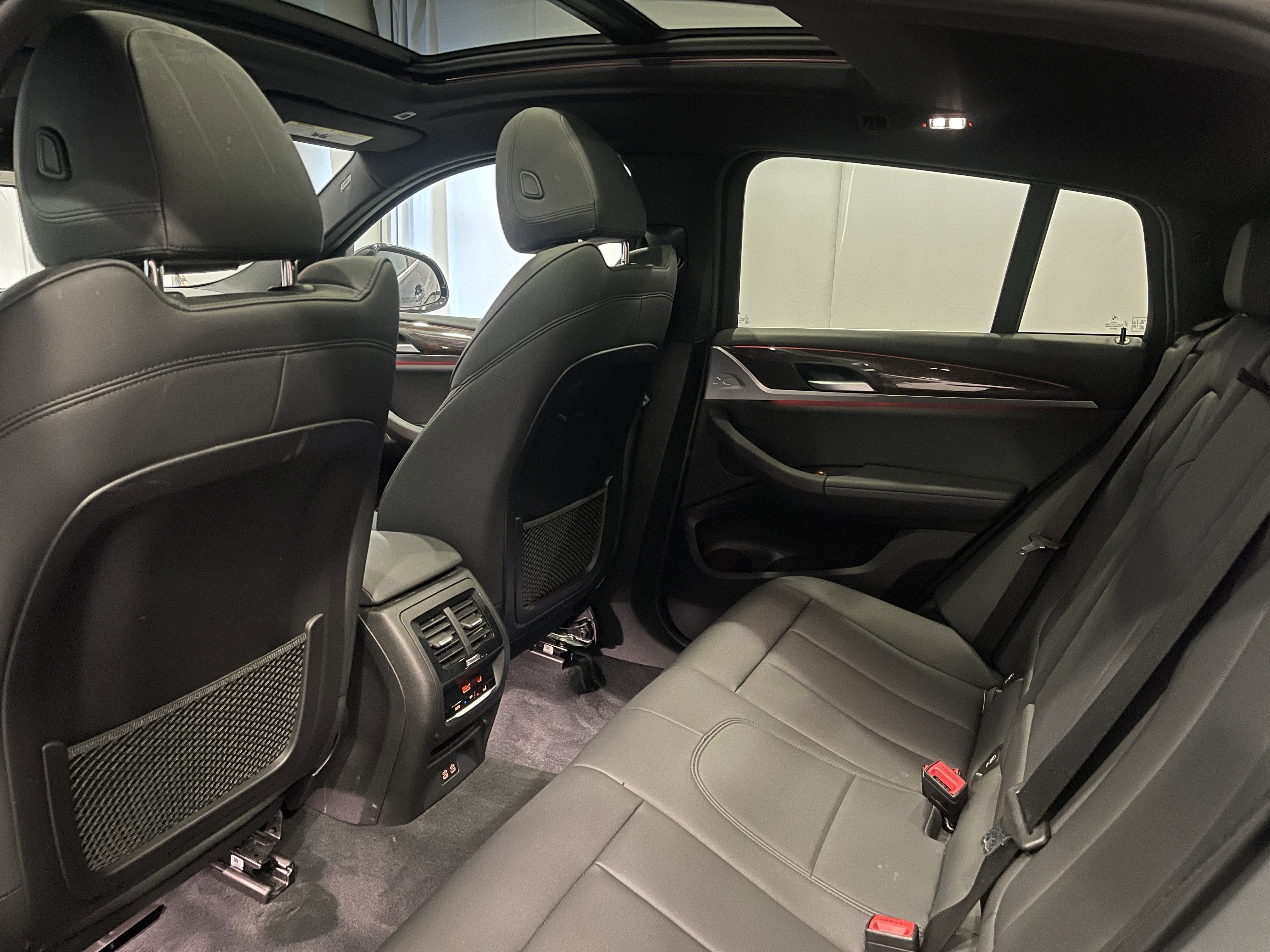 Used 2020 BMW X4 xDrive30i w/ Convenience Package image 23