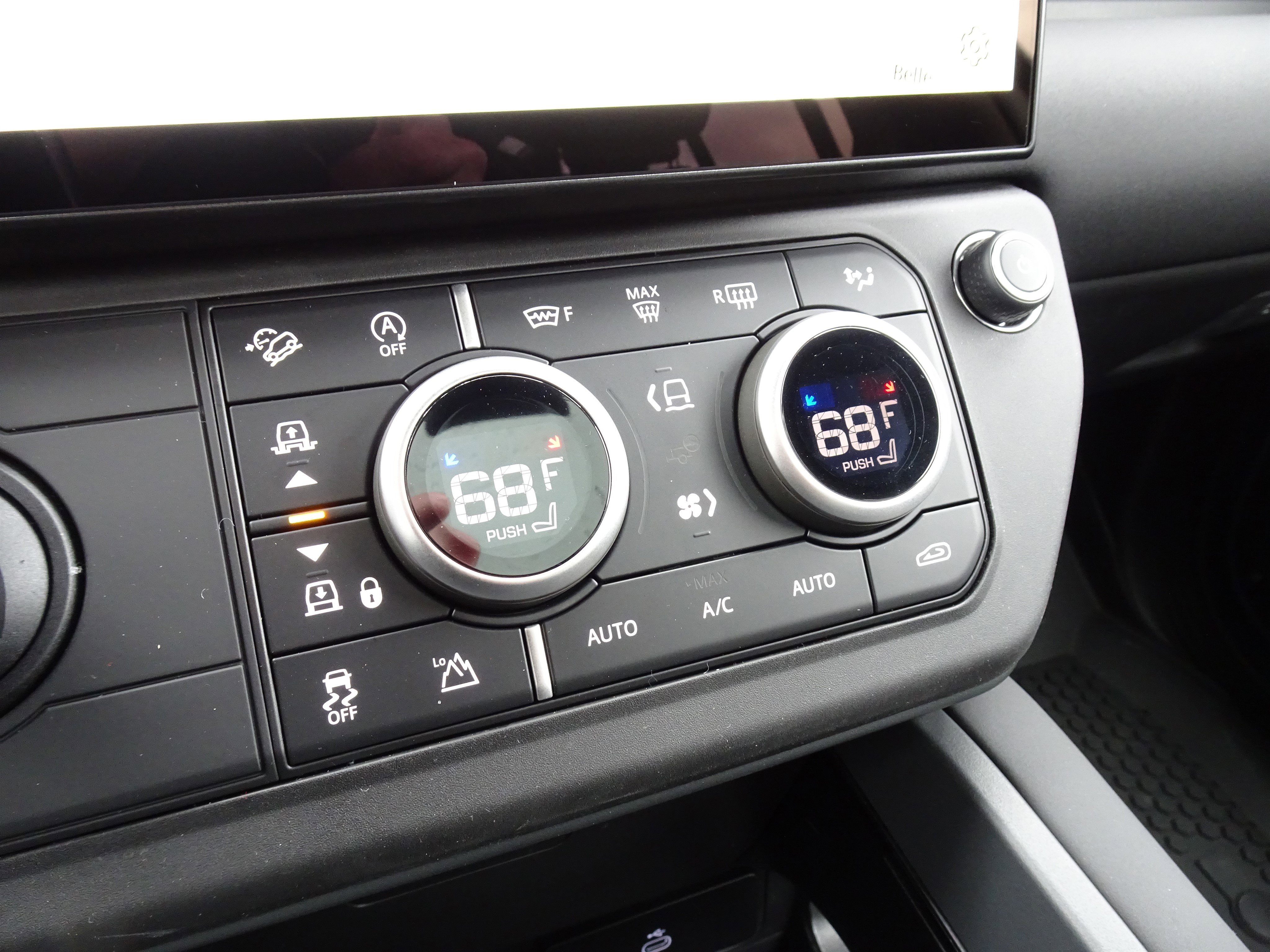 New 2026 Land Rover Defender 110 X-Dynamic SE AWD/4WD image 25