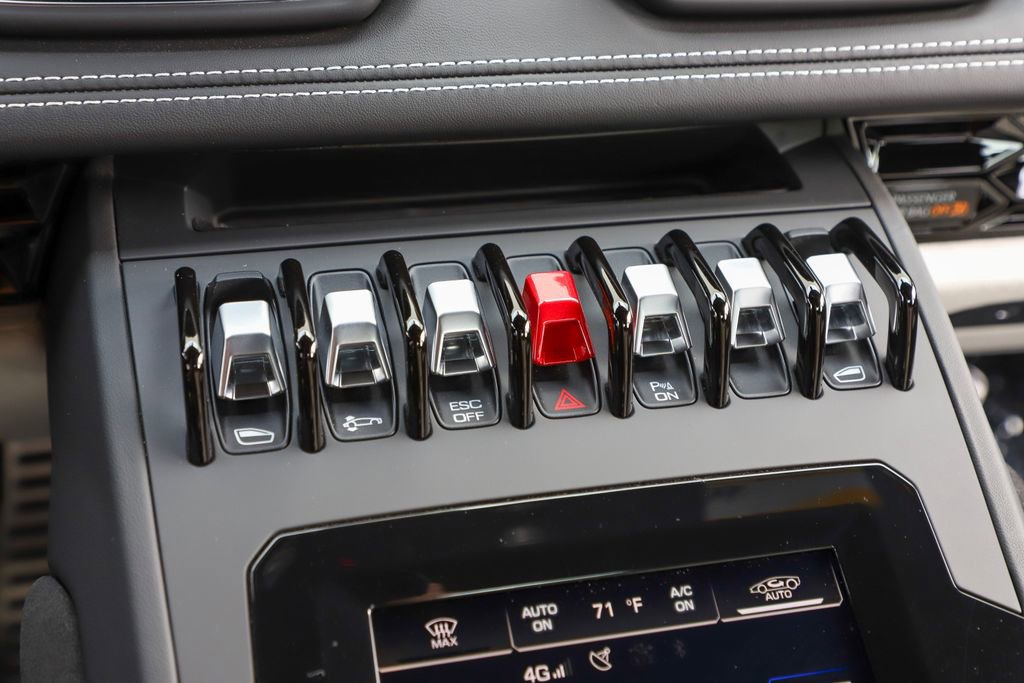 Used 2024 Lamborghini Huracan EVO AWD/4WD image 43