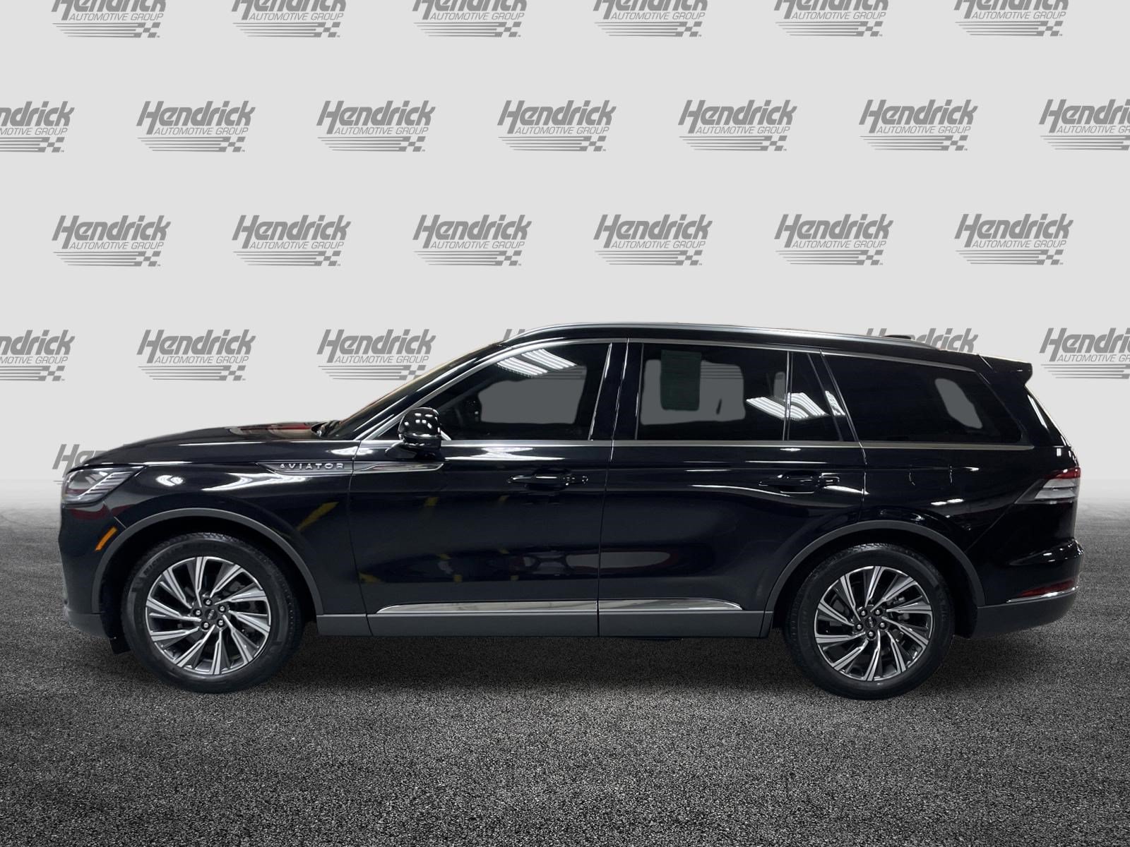 Used 2025 Lincoln Aviator 2WD image 7