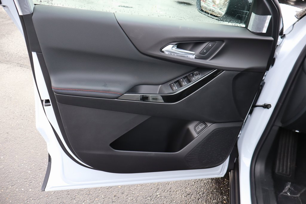 New 2026 Chevrolet Equinox RS image 3