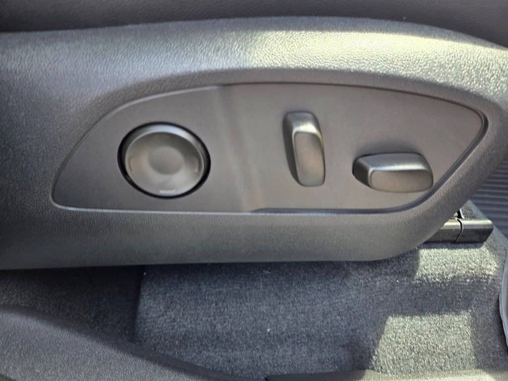 New 2026 Chevrolet Traverse High Country w/ LPO, Floor Liner Package image 5