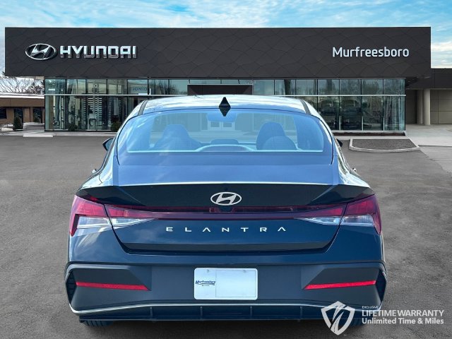 New 2026 Hyundai Elantra SE FWD image 6