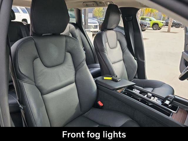 Used 2025 Volvo V60 B5 Cross Country Plus image 15