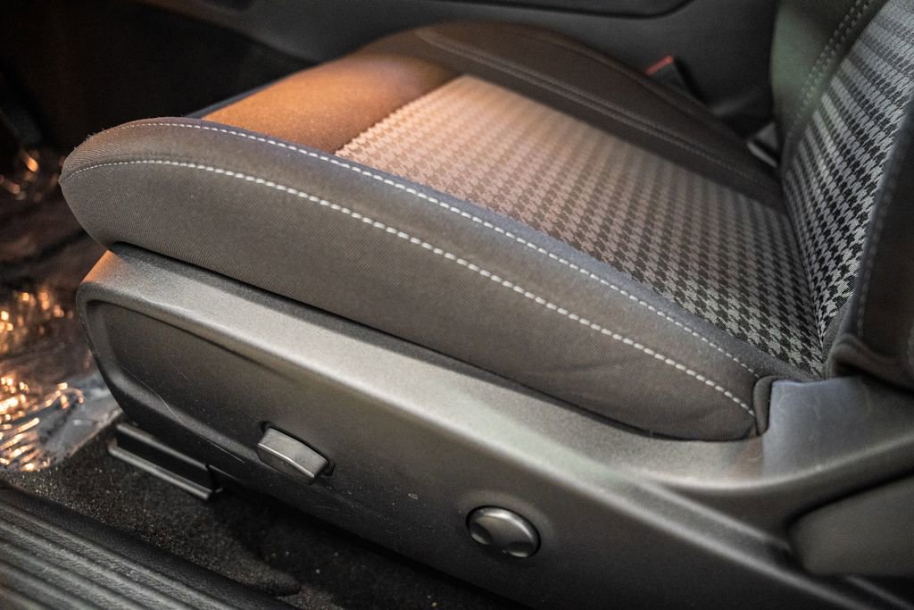 Certified 2023 Dodge Challenger SXT image 39