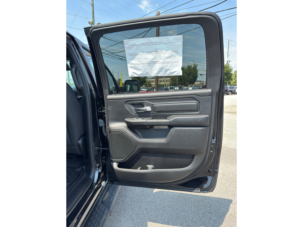 New 2026 RAM 1500 Express AWD/4WD image 12