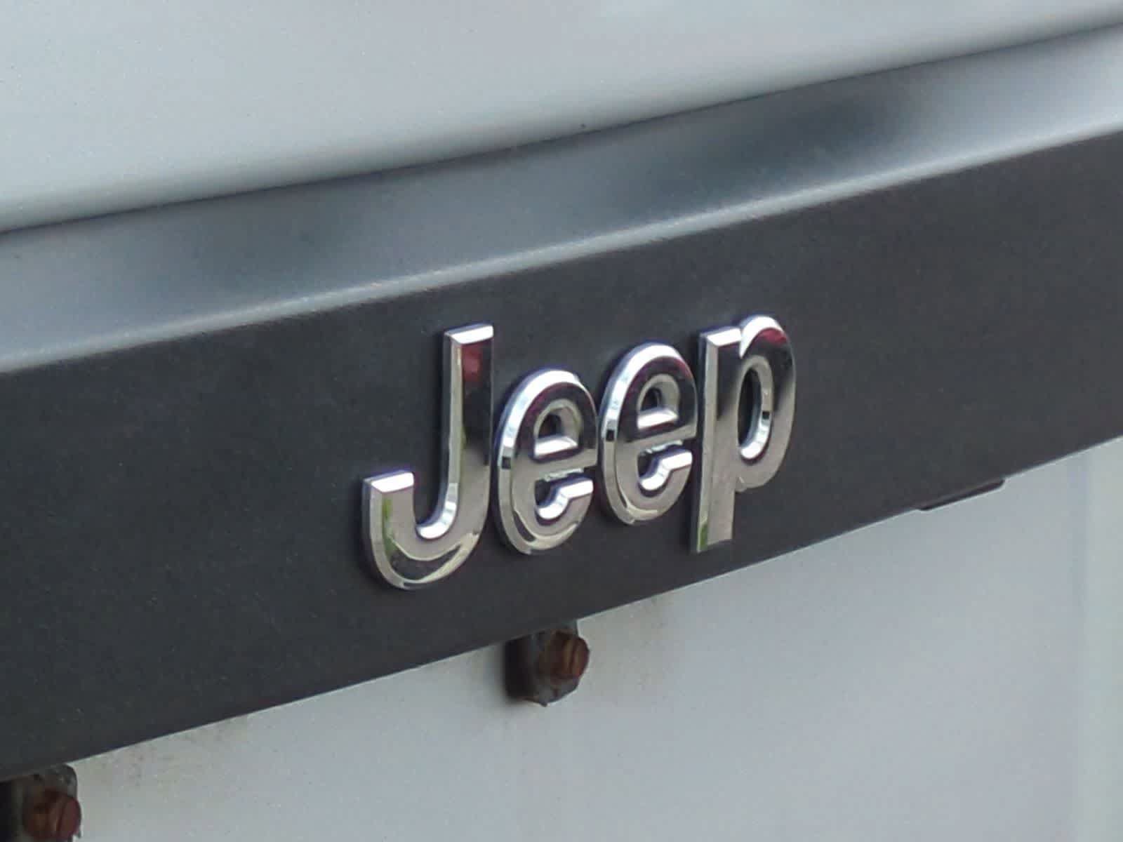 Used 2012 Jeep Liberty Sport AWD/4WD image 12