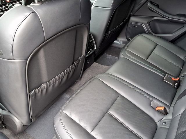 New 2025 Porsche Macan image 13