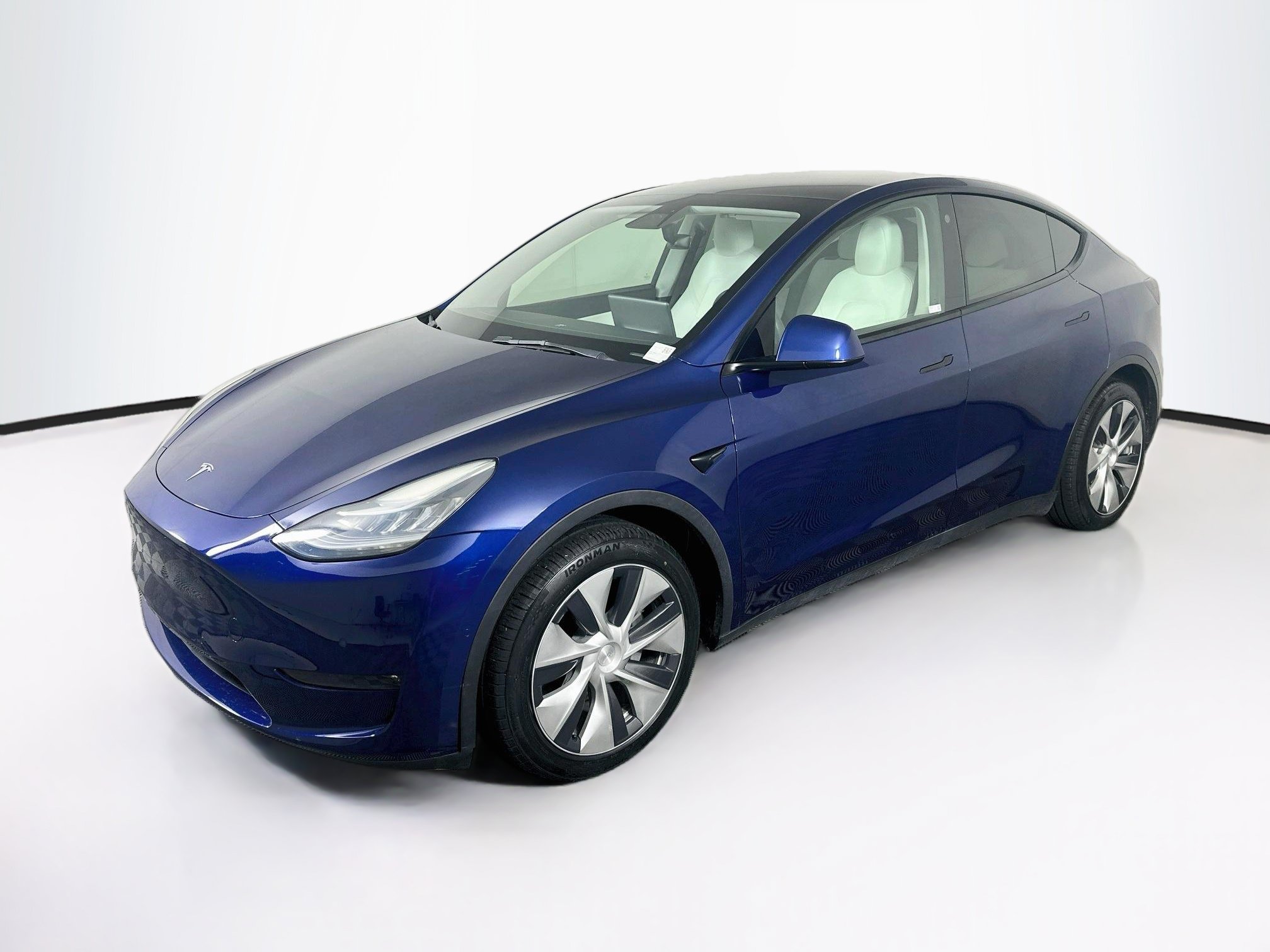 Used 2021 Tesla Model Y Long Range AWD/4WD image 3