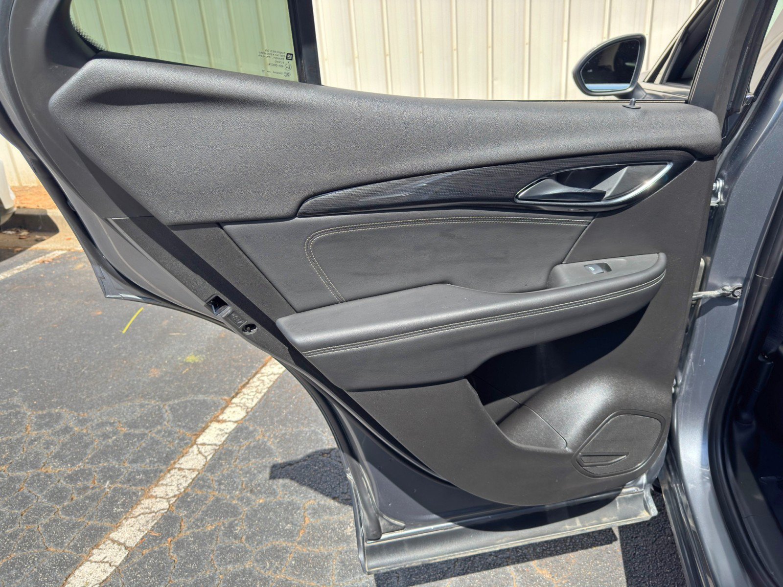 Used 2022 Buick Envision Essence w/ Safety Package FWD image 43