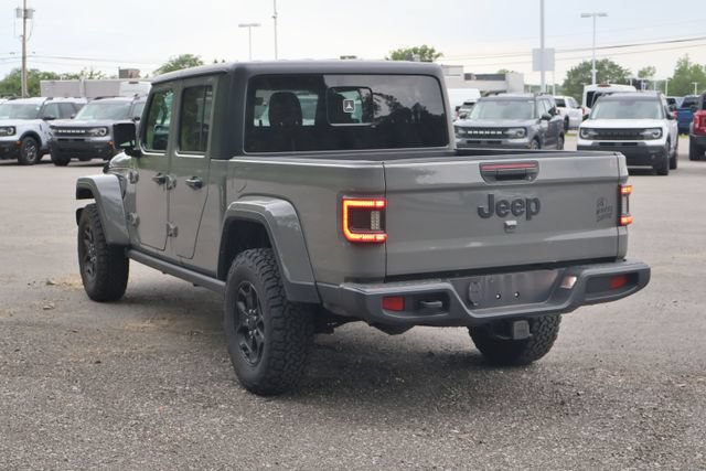 Used 2023 Jeep Gladiator Sport AWD/4WD image 5