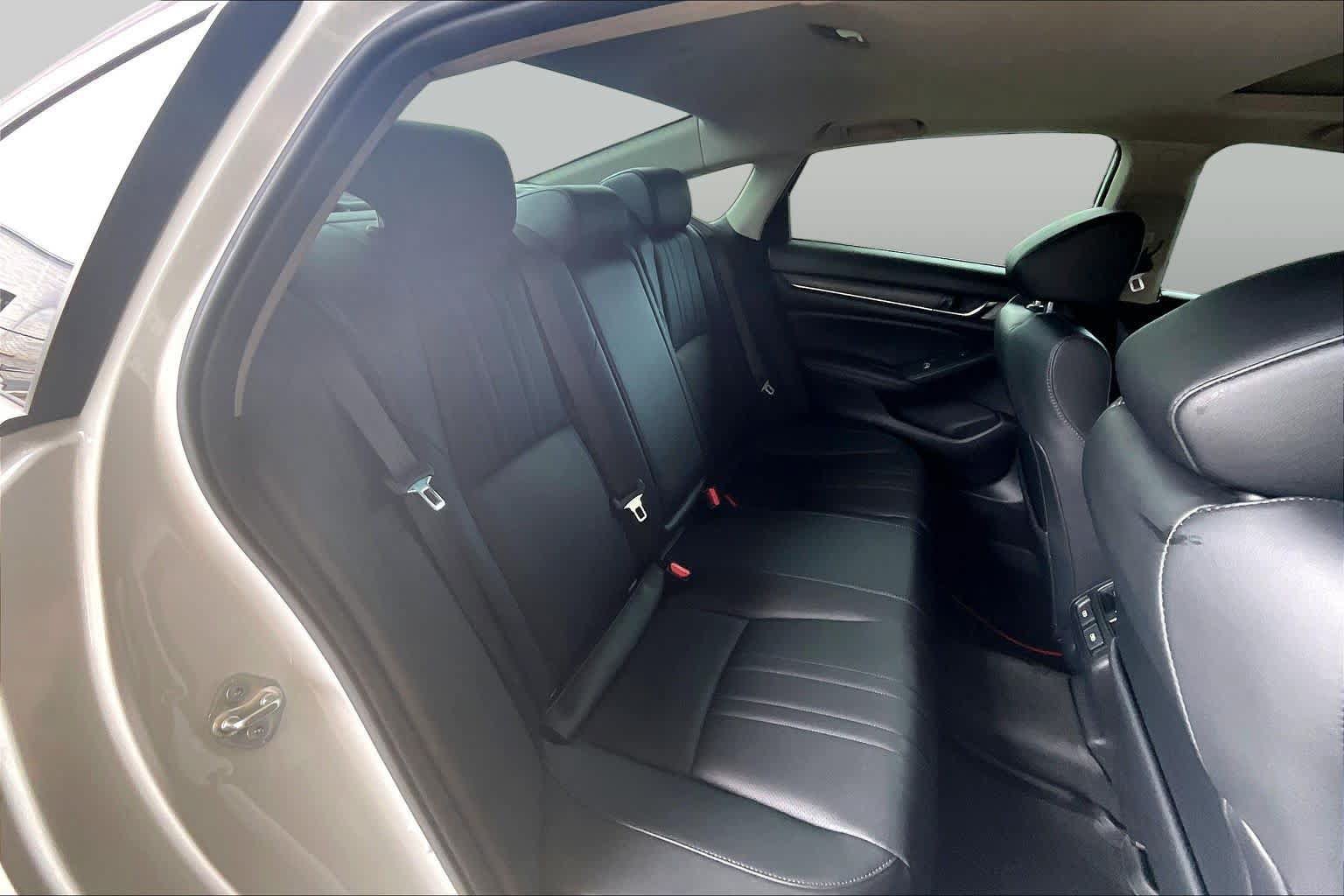 Used 2021 Honda Accord Touring image 20