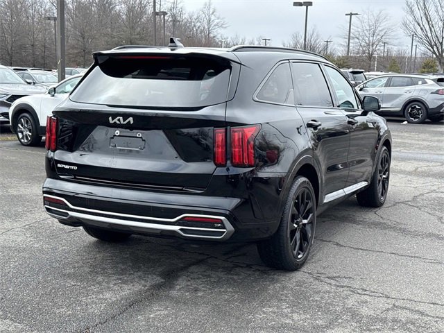 Used 2023 Kia Sorento SX image 2