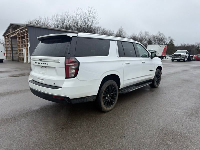 Used 2021 Chevrolet Suburban LT image 6