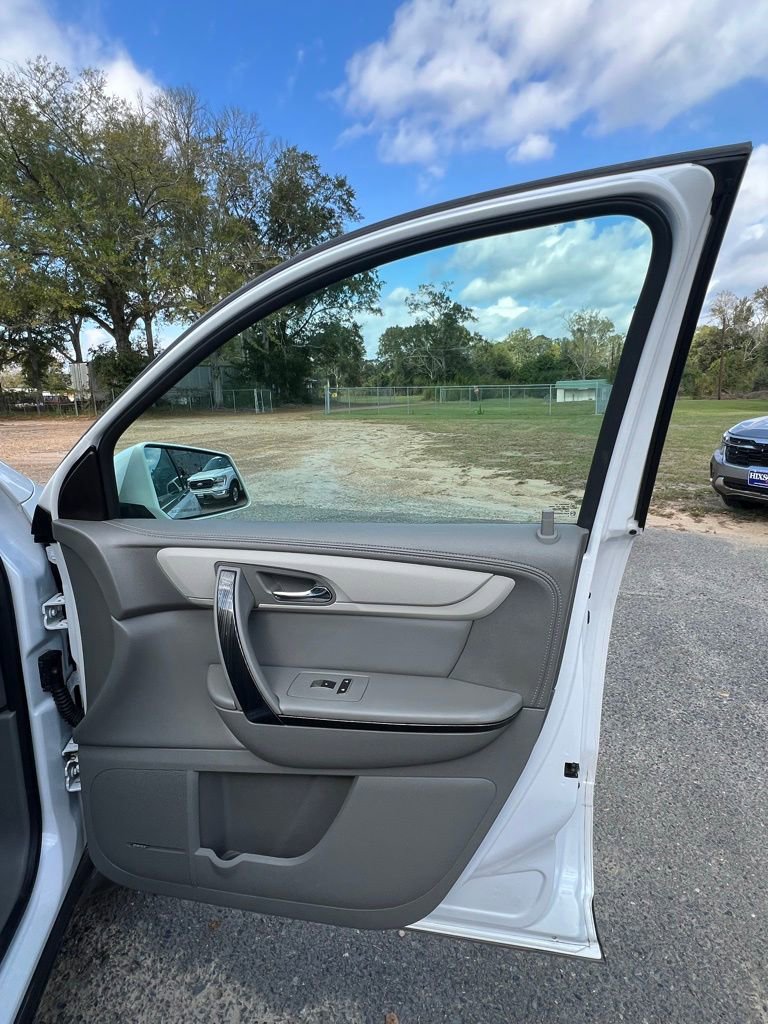 Used 2016 Chevrolet Traverse LTZ image 17