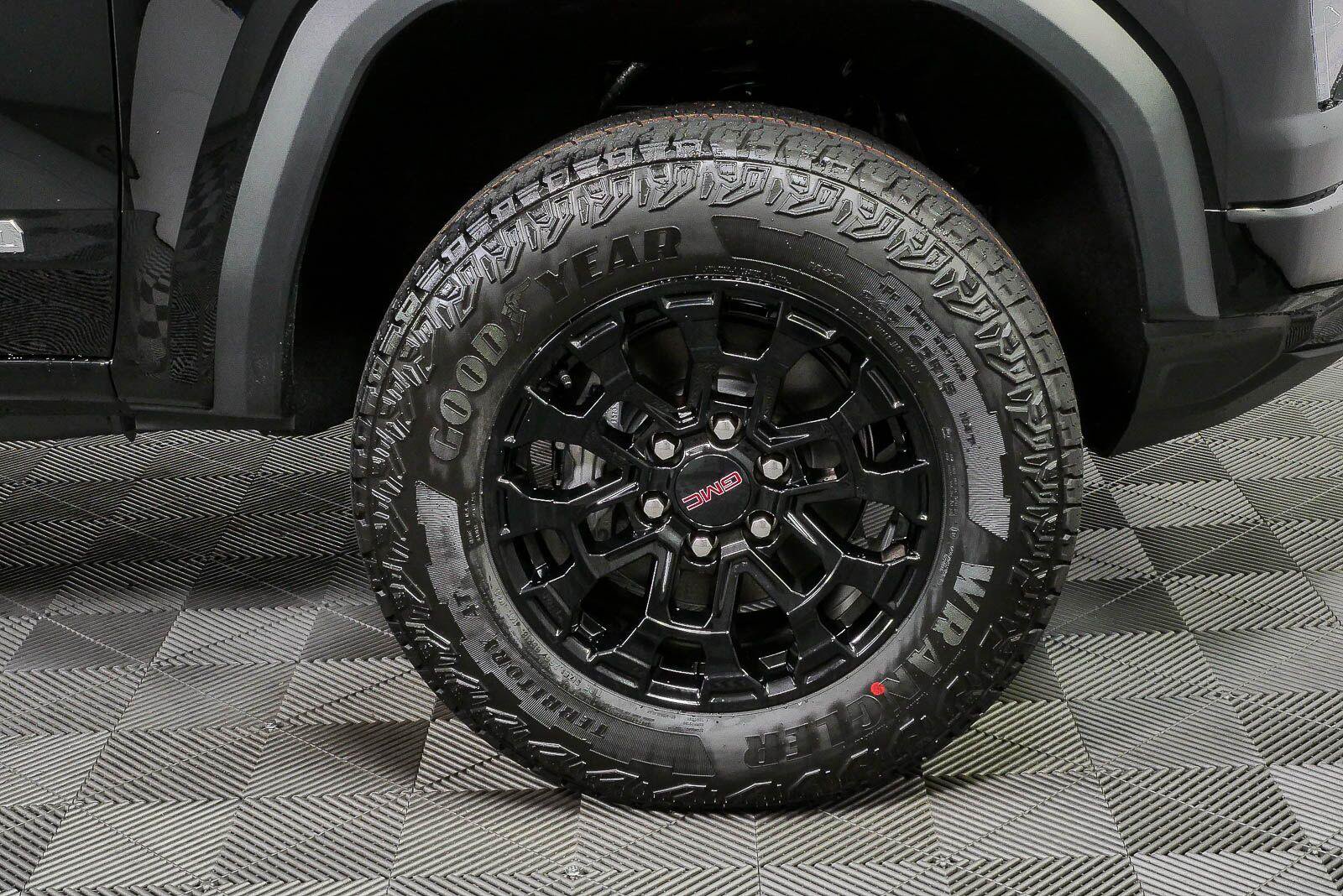 New 2026 GMC Canyon Elevation w/ Convenience Package AWD/4WD image 36