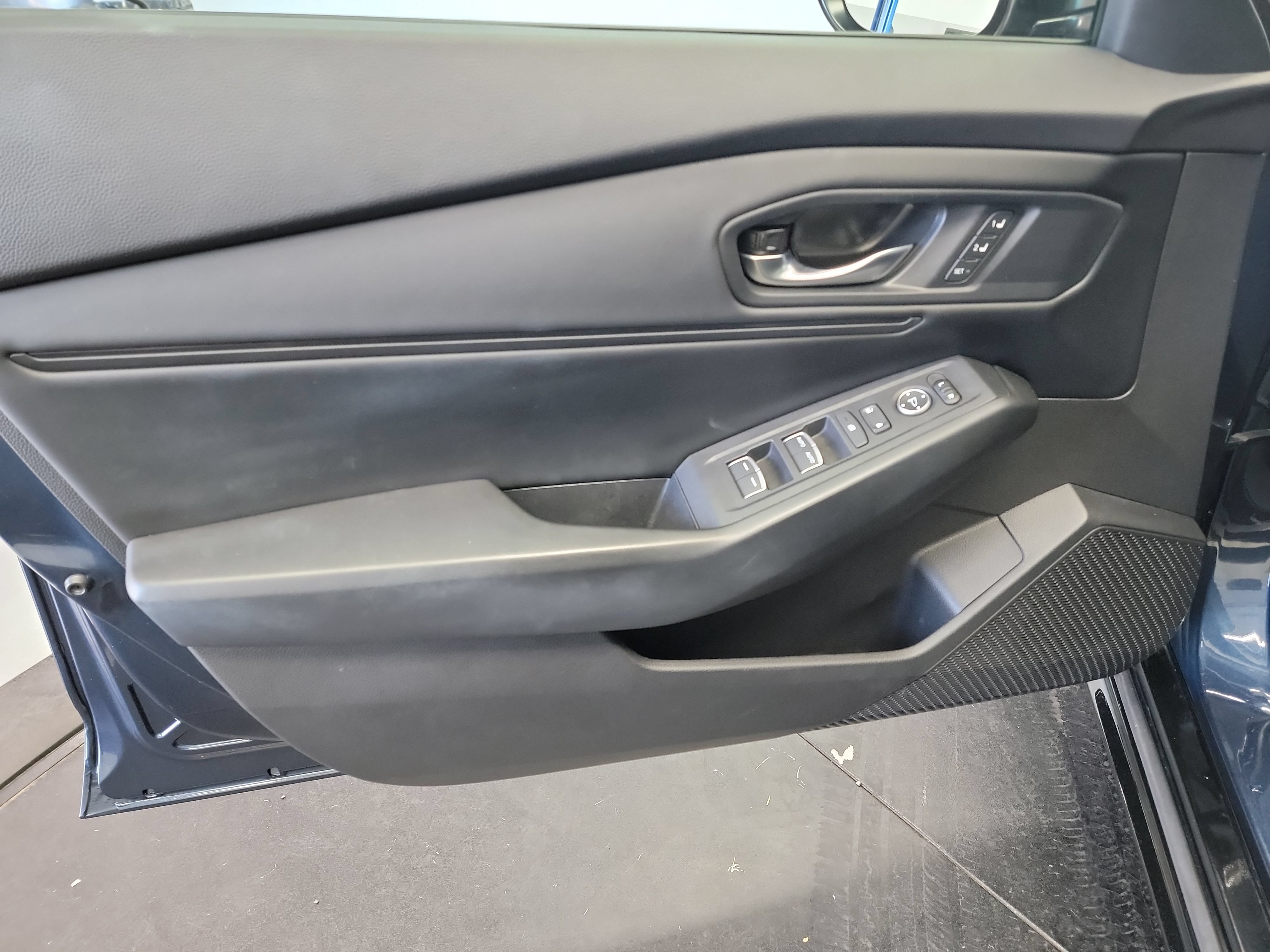 Used 2024 Honda Accord EX-L image 13