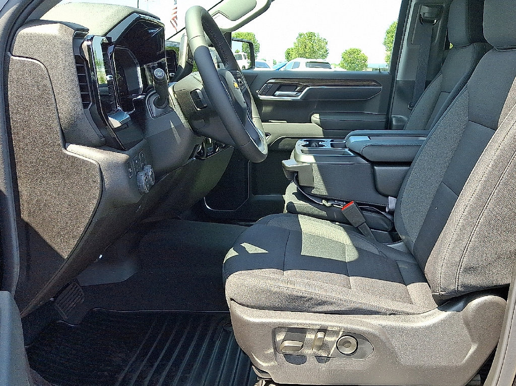 New 2026 Chevrolet Silverado 1500 LT AWD/4WD image 9