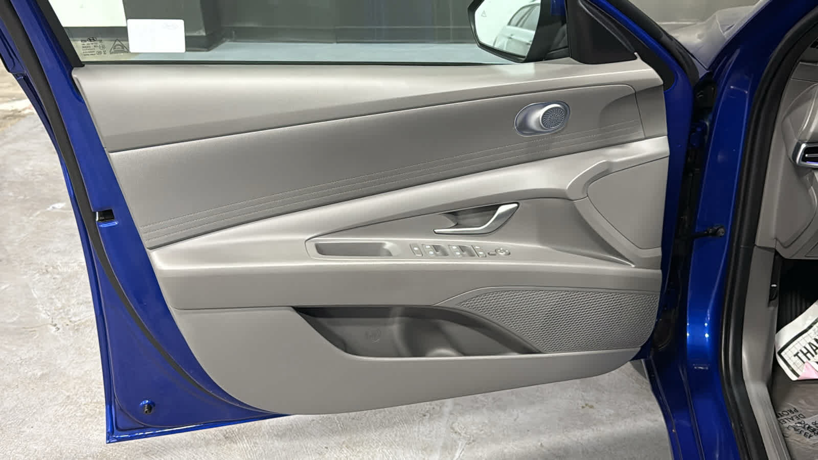 Used 2024 Hyundai Elantra SEL FWD image 9