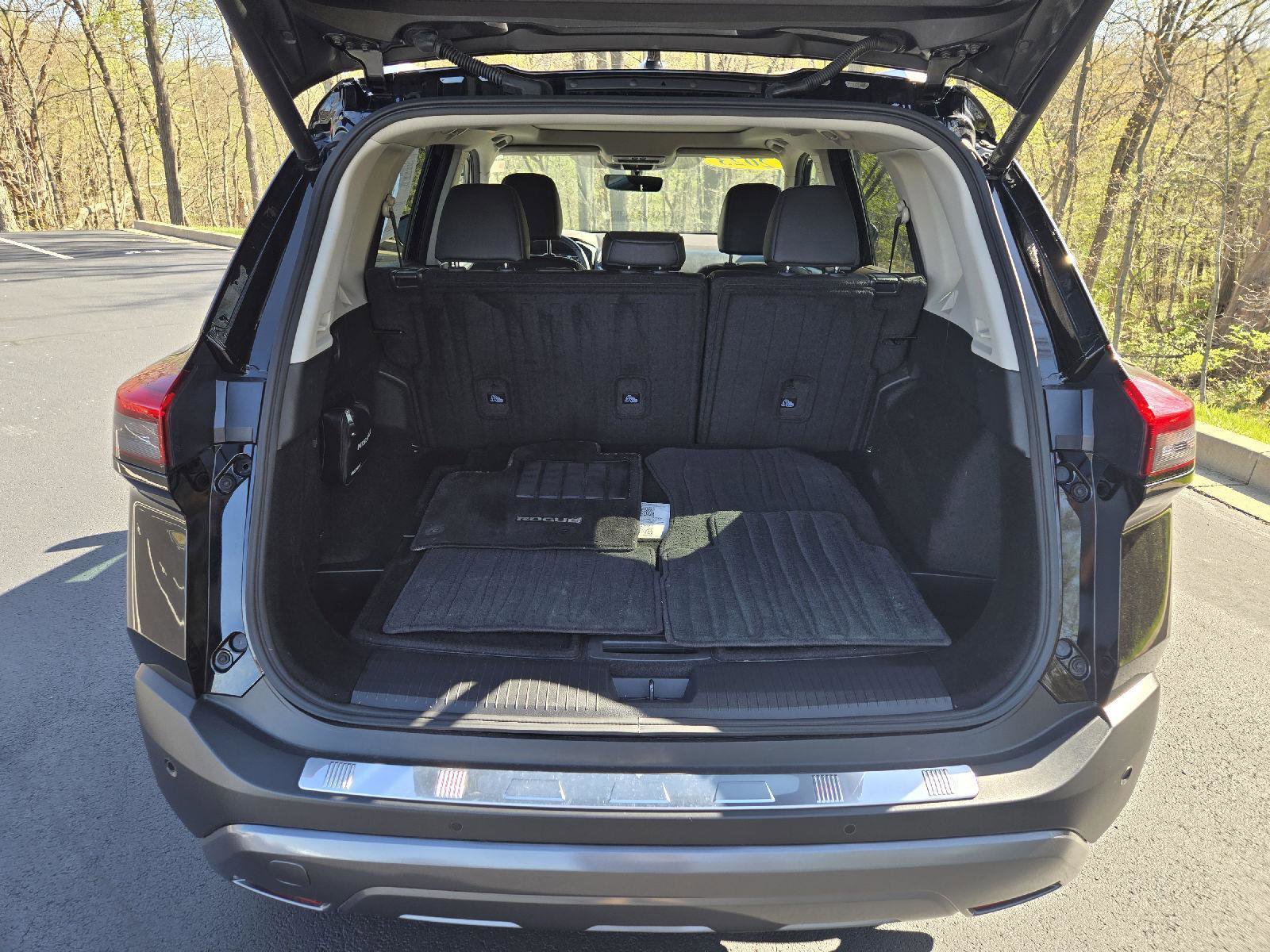 Used 2023 Nissan Rogue SL w/ SL Premium Package AWD/4WD image 9