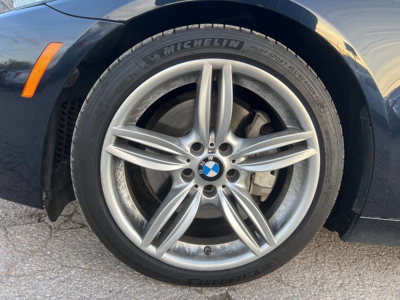 Used 2015 BMW 550i Sedan image 27