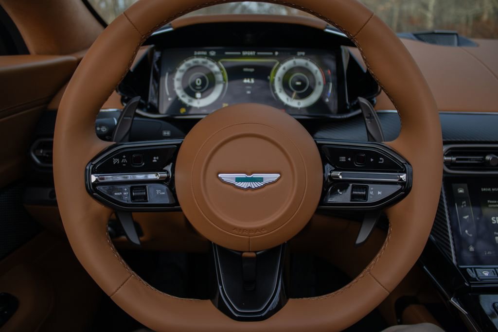 New 2026 Aston Martin V8 Vantage Convertible image 11