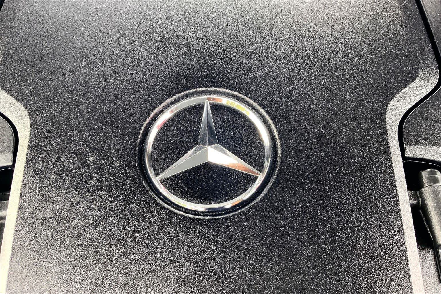 New 2026 Mercedes-Benz GLS 580 4MATIC image 16