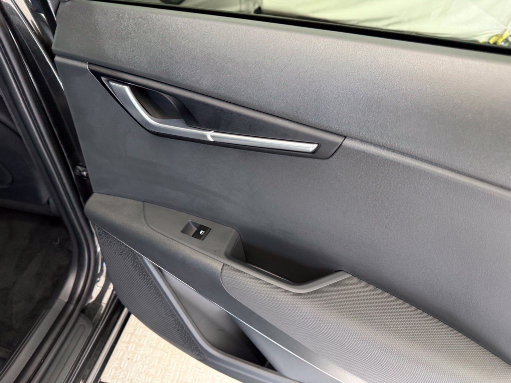 Used 2025 Kia Niro Wind FWD image 26