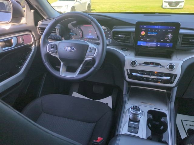 Used 2023 Ford Explorer XLT RWD image 30