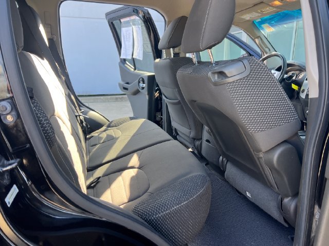 Used 2013 Nissan Xterra PRO-4X AWD/4WD image 17