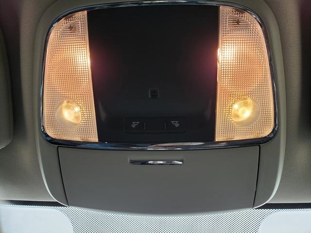 Used 2012 Jeep Grand Cherokee Laredo w/ Laredo E Group image 27