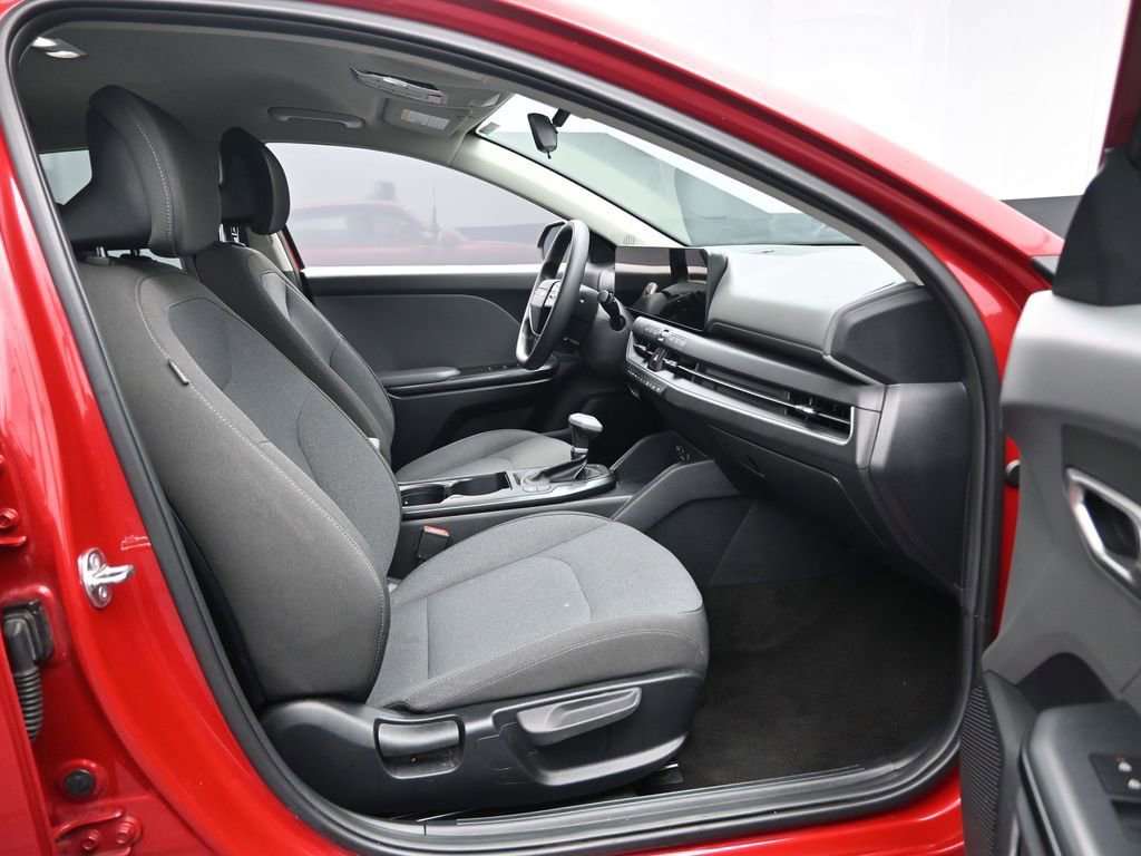 Used 2025 Kia K4 FWD image 29