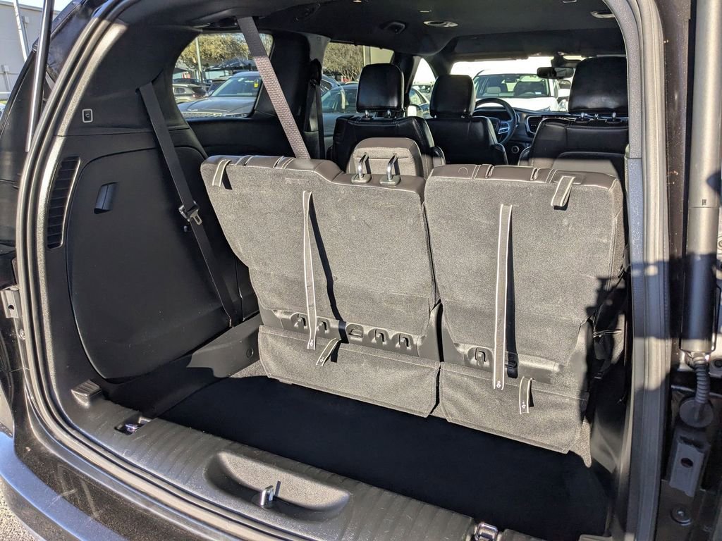 Used 2025 Chrysler Pacifica Select image 28