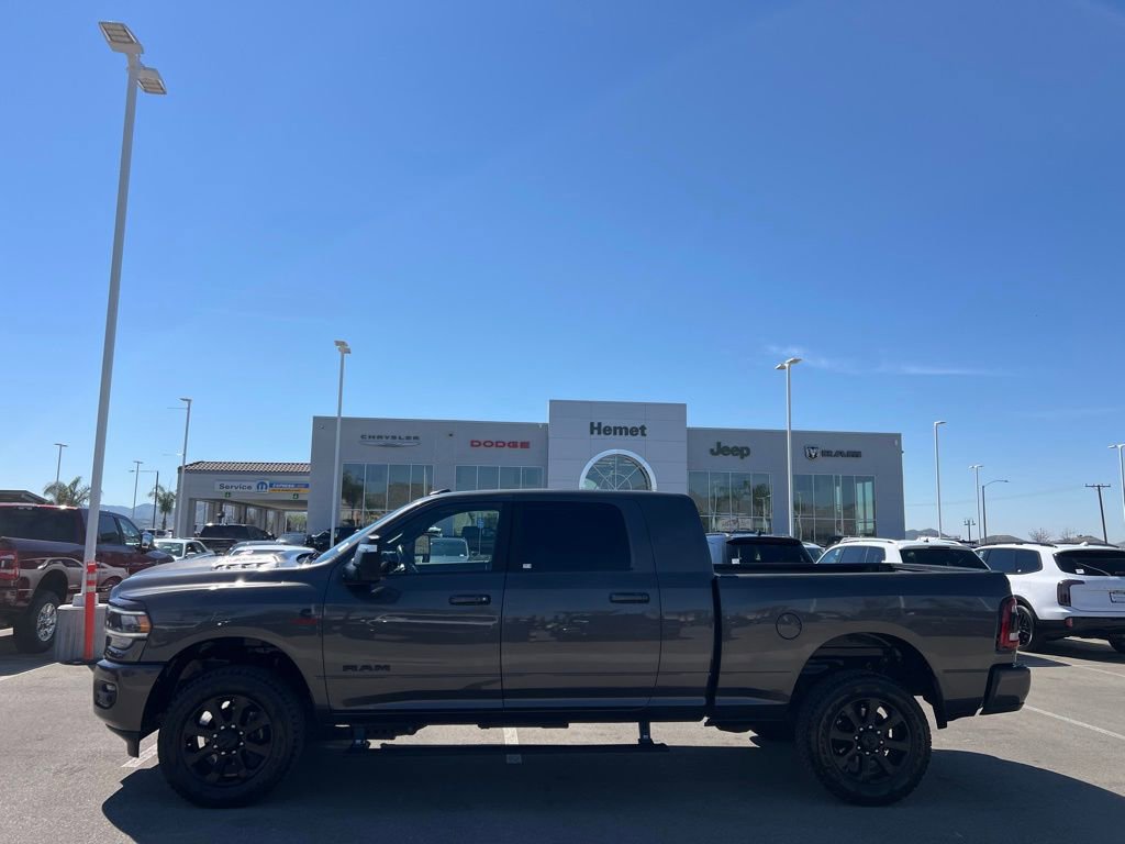 Used 2023 RAM 2500 Laramie w/ Night Edition image 5